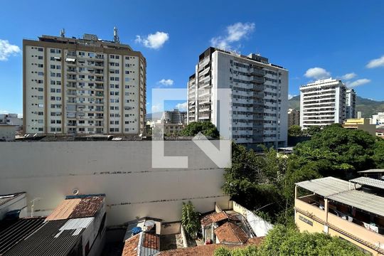 Sala Vista  de apartamento à venda com 1 quarto, 48m² em Méier, Rio de Janeiro