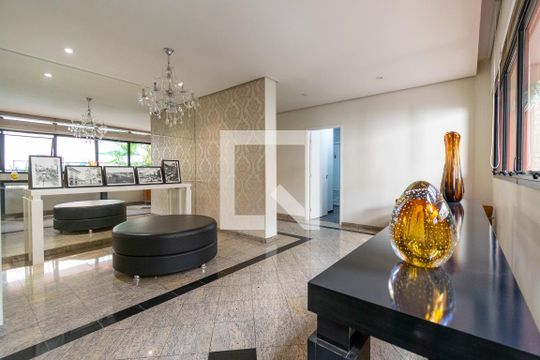Hall de entrada de apartamento à venda com 2 quartos, 91m² em Vila Mascote, São Paulo