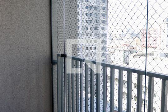 Sacada de apartamento para alugar com 2 quartos, 49m² em Centro, Osasco