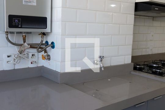 Área de Serviço de apartamento para alugar com 2 quartos, 49m² em Centro, Osasco