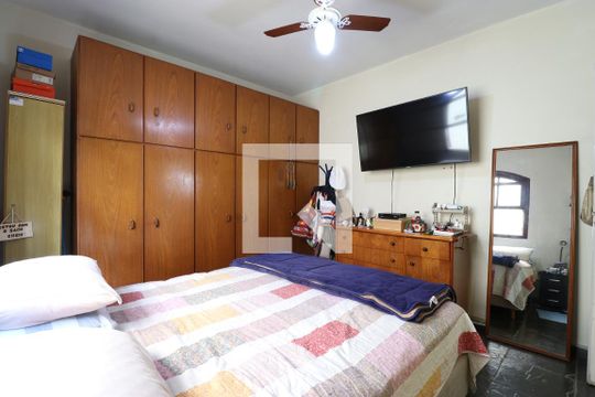 Suíte 2 de casa à venda com 6 quartos, 100m² em Vila Romana, São Paulo