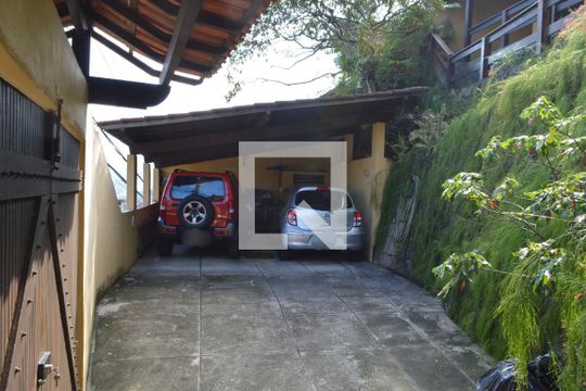 Garagem de casa de condomínio à venda com 3 quartos, 200m² em Freguesia (jacarepaguá), Rio de Janeiro