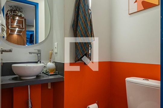 Lavabo de apartamento à venda com 3 quartos, 122m² em Sumarezinho, São Paulo