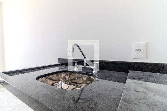 Cozinha de apartamento para alugar com 1 quarto, 37m² em Higienópolis, São Paulo