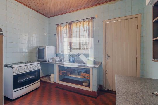 Casa 1 - Cozinha 2 de casa à venda com 4 quartos, 600m² em Sumaré, São Paulo
