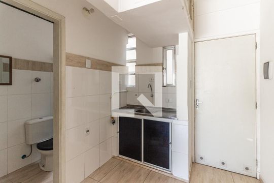 Cozinha de kitnet/studio para alugar com 1 quarto, 35m² em Santa Efigênia, São Paulo