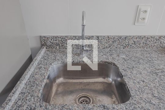Cozinha de kitnet/studio à venda com 1 quarto, 25m² em Pinheiros, São Paulo