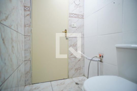 Banheiro Corredor de apartamento à venda com 2 quartos, 68m² em Agronomia, Porto Alegre