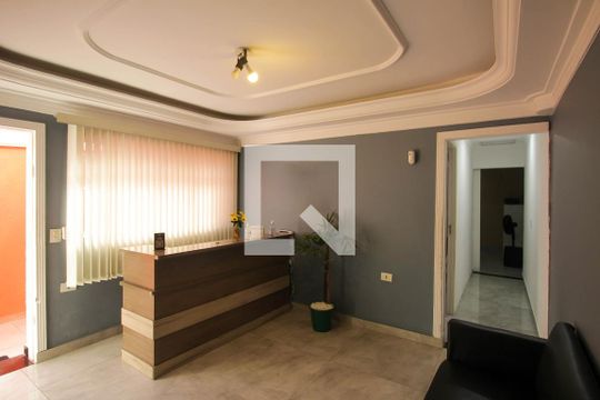Casa à venda com 5 quartos, 250m² em Vila Cunha Bueno, São Paulo