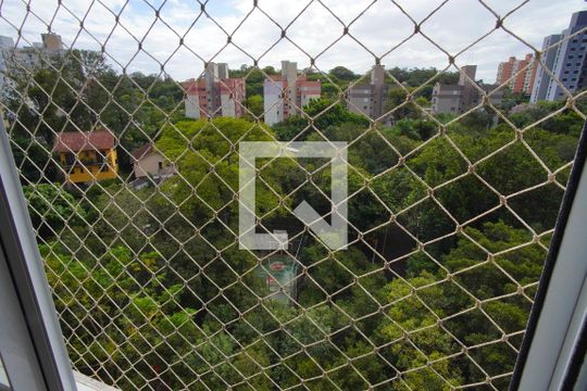Quarto 1 - Vista de apartamento para alugar com 2 quartos, 66m² em Morro Santana, Porto Alegre