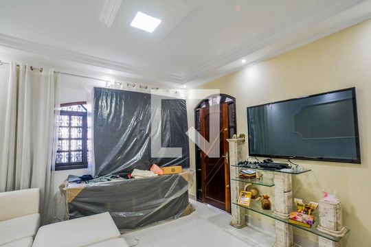 Sala de casa para alugar com 3 quartos, 160m² em Vila Luzita, Santo André