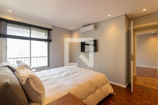 Suíte de apartamento para alugar com 2 quartos, 104m² em Cerqueira César, São Paulo