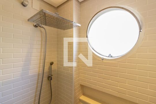 Banheiro da Suíte de apartamento para alugar com 2 quartos, 104m² em Cerqueira César, São Paulo