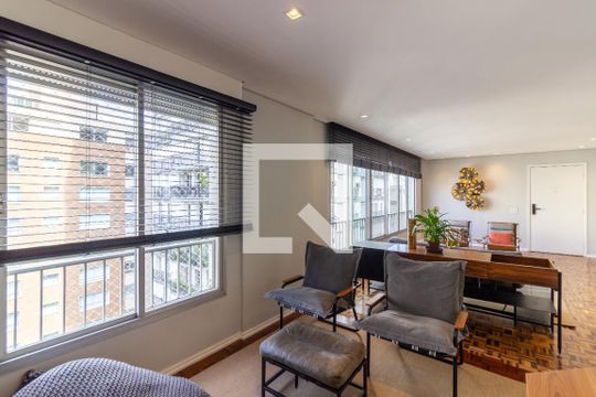 Sala de apartamento para alugar com 2 quartos, 104m² em Cerqueira César, São Paulo