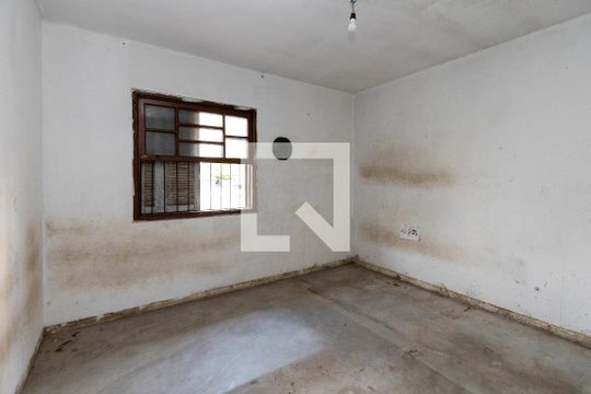 Quarto de casa para alugar com 1 quarto, 130m² em Granja Julieta, São Paulo