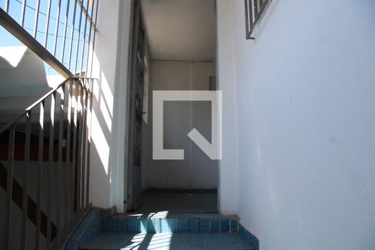 Porta acesso ao imovel de casa à venda com 3 quartos, 142m² em Jardim Santa Clara, Guarulhos