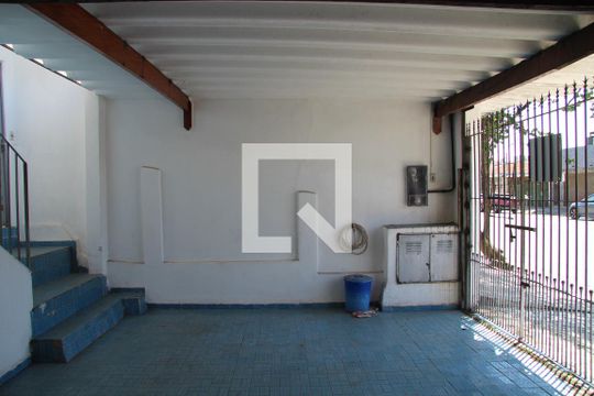 Garagem de casa à venda com 3 quartos, 142m² em Jardim Santa Clara, Guarulhos