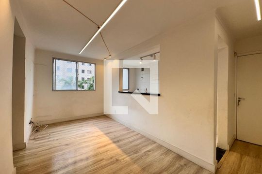 Apartamento à venda com 2 quartos, 50m² em Parque Sao Vicente, Santo André