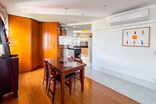 Sala de Jantar de apartamento à venda com 1 quarto, 118m² em Sumarezinho, São Paulo