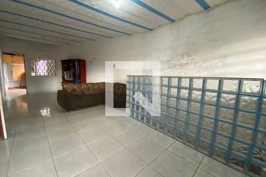 Sala 3 de casa à venda com 8 quartos, 136m² em Regina, Contagem