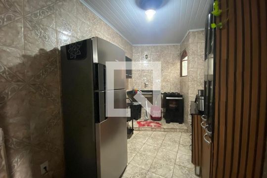 Cozinha 2 de casa à venda com 8 quartos, 136m² em Regina, Contagem