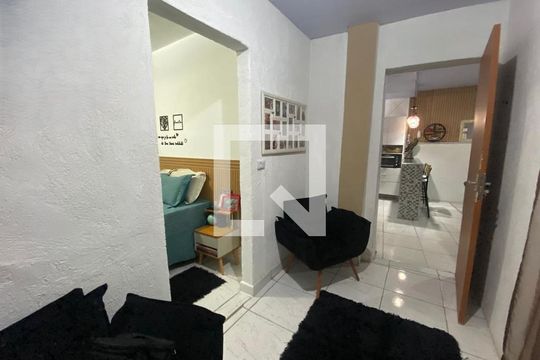 Quarto 1 de casa à venda com 8 quartos, 136m² em Regina, Contagem