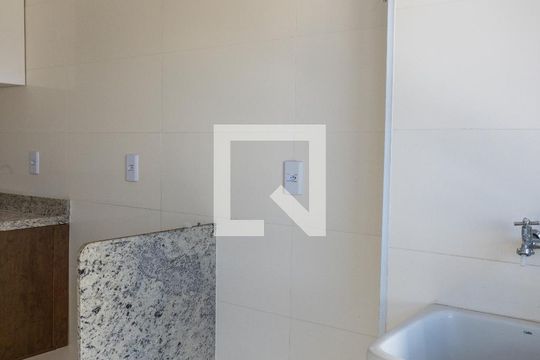 Área de serviço de apartamento para alugar com 2 quartos, 72m² em Vila Formosa, Jacareí