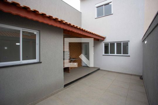 Quintal de casa à venda com 3 quartos, 183m² em Dos Casa, São Bernardo do Campo