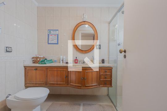 Banheiro da Suíte de apartamento à venda com 3 quartos, 209m² em Jardim Paulista, São Paulo