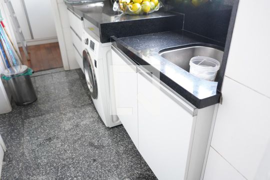 Área de Serviço de apartamento à venda com 3 quartos, 125m² em Vila Regente Feijó, São Paulo