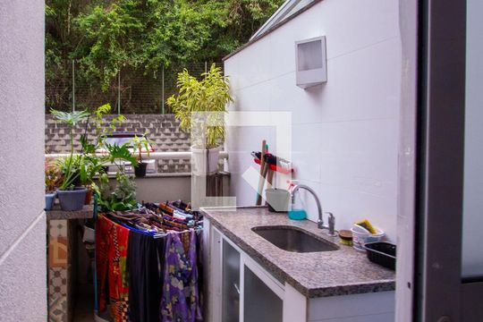 Área de Serviço de apartamento à venda com 2 quartos, 67m² em Maceio, Niterói