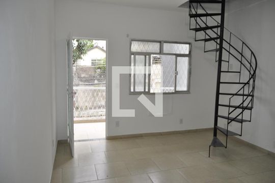 Casa à venda com 2 quartos, 88m² em Piedade, Rio de Janeiro