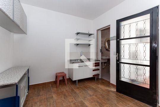 Studio de kitnet/studio para alugar com 1 quarto, 25m² em Parque Residencial da Lapa, São Paulo