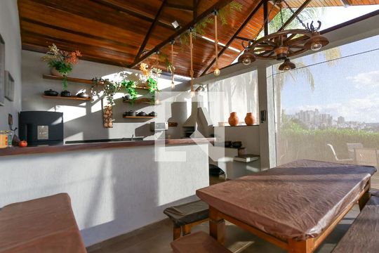 ESPAÇO GOURMET de casa à venda com 4 quartos, 596m² em Estoril, Belo Horizonte
