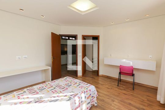 QUARTO 2 de casa à venda com 4 quartos, 596m² em Estoril, Belo Horizonte