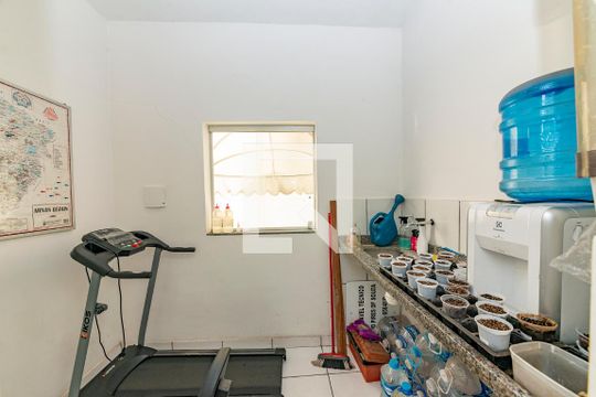 Casa 2 de casa à venda com 8 quartos, 350m² em Dom Bosco, Belo Horizonte