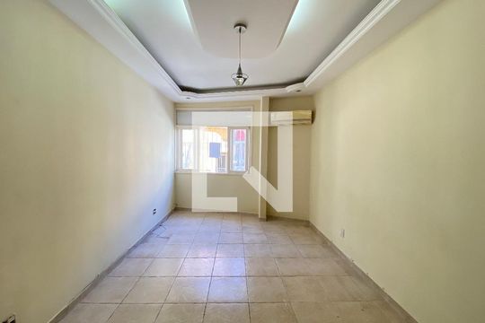 Sala de apartamento à venda com 2 quartos, 54m² em Méier, Rio de Janeiro