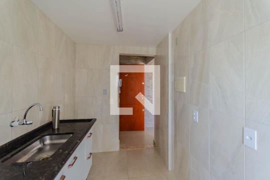 Cozinha de apartamento para alugar com 2 quartos, 51m² em Ipiranga, São Paulo