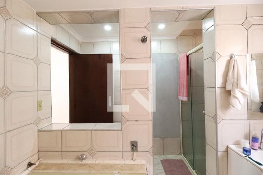 Banheiro Suíte 1 e 2 de casa à venda com 2 quartos, 120m² em Parque Edu Chaves, São Paulo