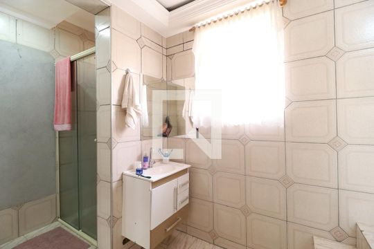 Banheiro Suíte 1 e 2 de casa à venda com 2 quartos, 120m² em Parque Edu Chaves, São Paulo