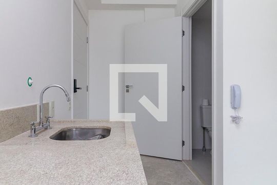 Studio de kitnet/studio à venda com 1 quarto, 25m² em Jardim das Acacias, São Paulo