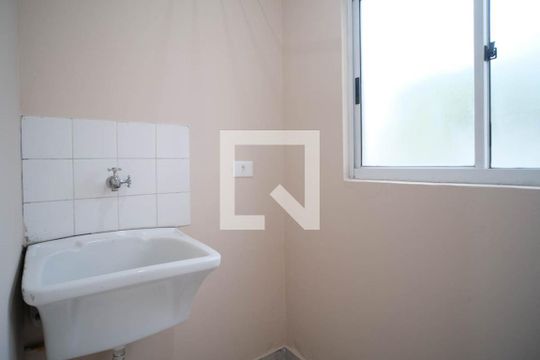 Área de Serviço de apartamento para alugar com 2 quartos, 52m² em Jardim Maringa, São Paulo