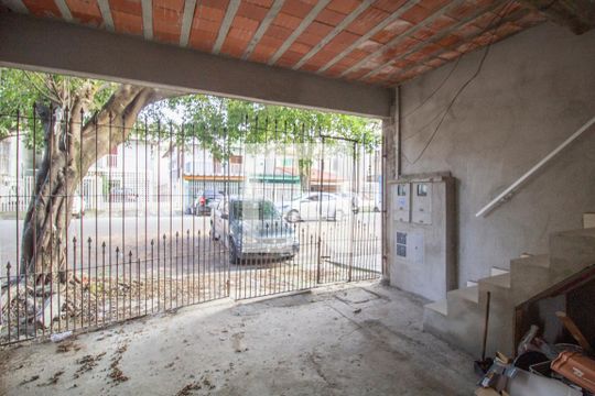 Garagem de casa de condomínio para alugar com 2 quartos, 125m² em Vila Nova Curuca, São Paulo