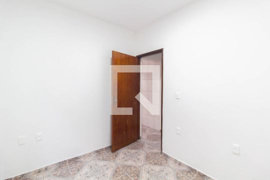 Quarto  de casa de condomínio para alugar com 2 quartos, 125m² em Vila Nova Curuca, São Paulo