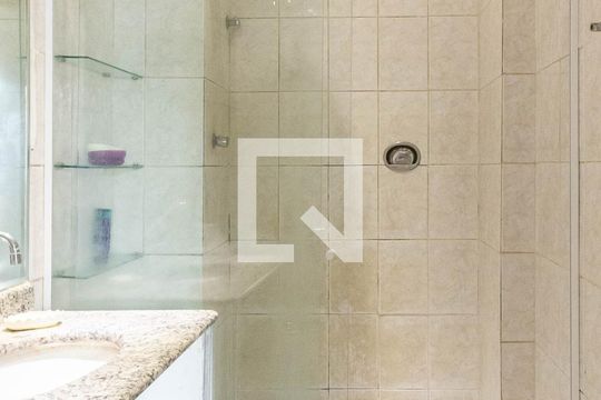 Banheiro de apartamento à venda com 3 quartos, 58m² em Engenho Novo, Rio de Janeiro