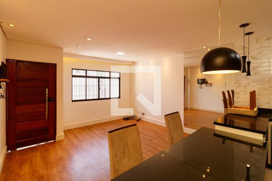 Sala de casa à venda com 2 quartos, 84m² em Tremembé, São Paulo