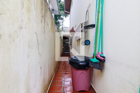 Quintal de casa à venda com 3 quartos, 158m² em Chácara Santo Antônio (zona Sul), São Paulo