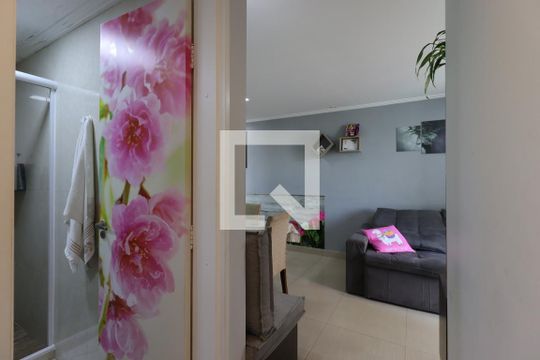 Corredor de apartamento para alugar com 3 quartos, 65m² em Utinga, Santo André