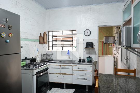 Cozinha  de casa à venda com 2 quartos, 250m² em Água Rasa, São Paulo