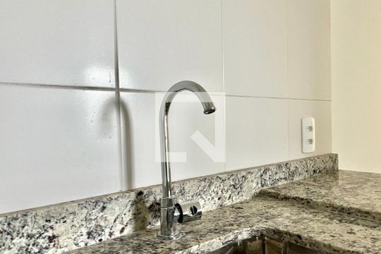 Cozinha de apartamento à venda com 1 quarto, 36m² em Chácara Inglesa, São Paulo